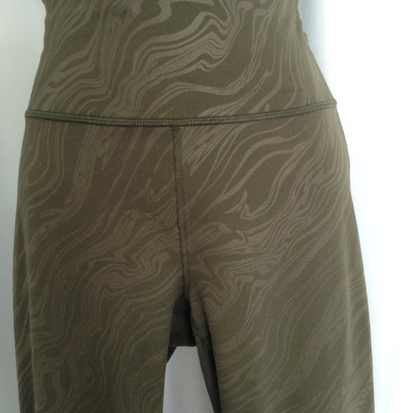 FABLETICS WOMAN DEFINE HIGH WAISTED RANGER GREEN LEGGING - Picture 5 of 6